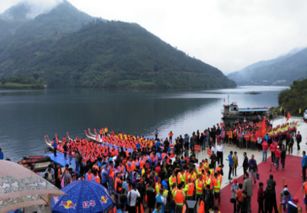 2016年广西 隆林 南盘江杯 龙舟邀请赛圆满落幕 广东江门新会基达龙舟队夺冠