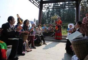 倾情礼赞新中国 巾帼奋进新时代——自治区广电局赴隆林开展主题扶贫调研活动纪实